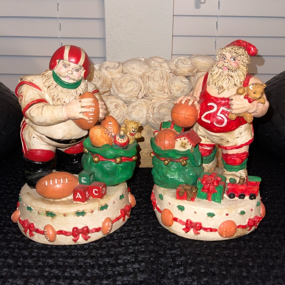 Vintage Sankyo Musical Football & Basketball‎ Player Santa & Sack Of Presents